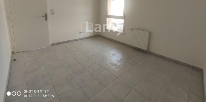 Image 4 sur 8 - Appartement  ·  Location · Bedarrides (84370) · 3 pièces · 61m²