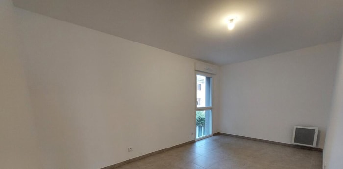 Image 6 sur 9 - Appartement  ·  Location · Avignon (84000) · 3 pièces · 61m²