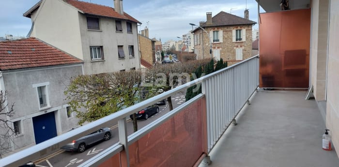 Image 2 sur 8 - Appartement  ·  Location · Poissy (78300) · 2 pièces · 50m²