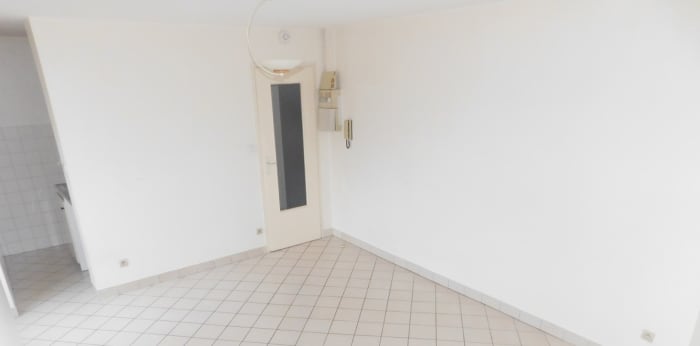 Image 3 sur 5 - Appartement  ·  Location · Grenoble (38000) · 1 pièce · 22m²