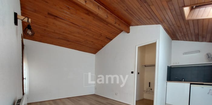 Image 2 sur 7 - Appartement  ·  Location · Toulouse (31500) · 1 pièce · 18m²