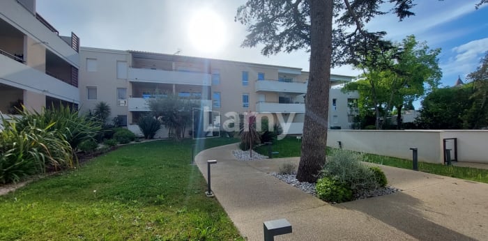 Image 14 sur 16 - Appartement  ·  Location · Nimes (30000) · 3 pièces · 67m²