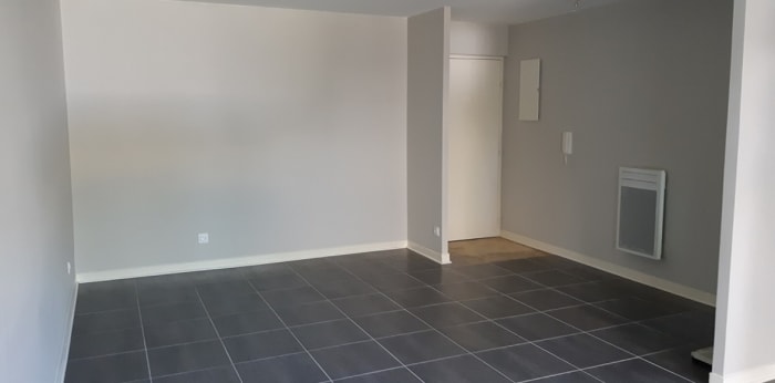 Image 2 sur 7 - Appartement  ·  Location · Bordeaux (33200) · 3 pièces · 65m²