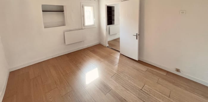 Image 6 sur 10 - Appartement  ·  Location · Aix En Provence (13100) · 1 pièce · 24m²