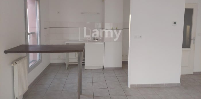 Image 1 sur 7 - Appartement  ·  Location · Chalon Sur Saone (71100) · 3 pièces · 66m²