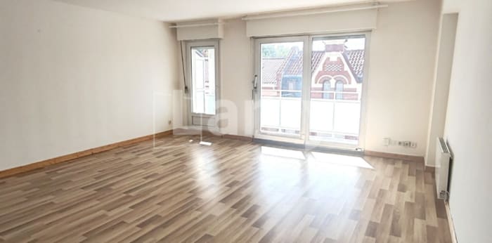 Image 1 sur 4 - Appartement  ·  Location · Lille (59000) · 3 pièces · 80m²