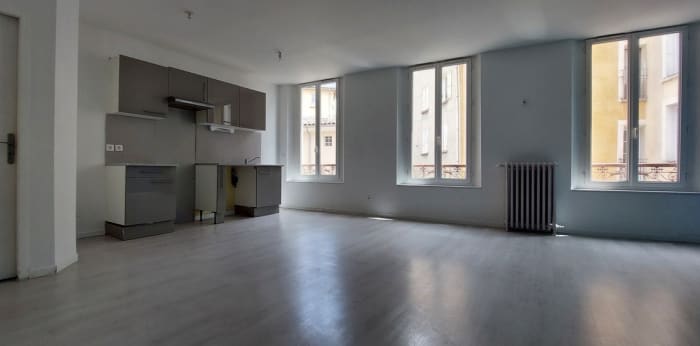 Image 1 sur 7 - Appartement  ·  Location · Digne Les Bains (04000) · 3 pièces · 72m²