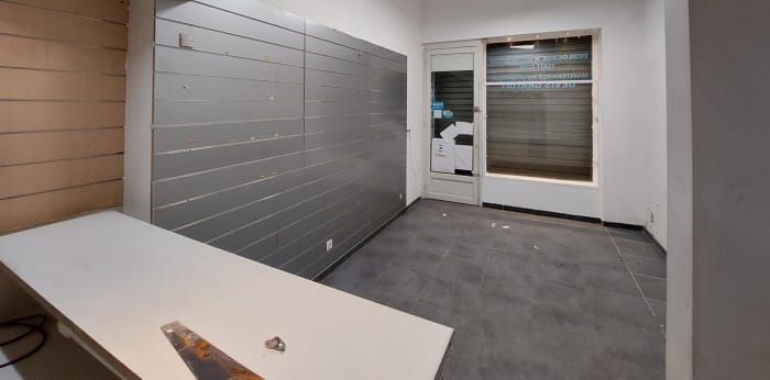 Image 2 sur 9 - Local  ·  Location · Grenoble (38000) · 42m²