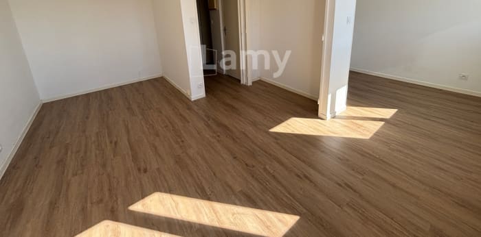 Image 1 sur 10 - Appartement  ·  Location · Dijon (21000) · 1 pièce · 27m²