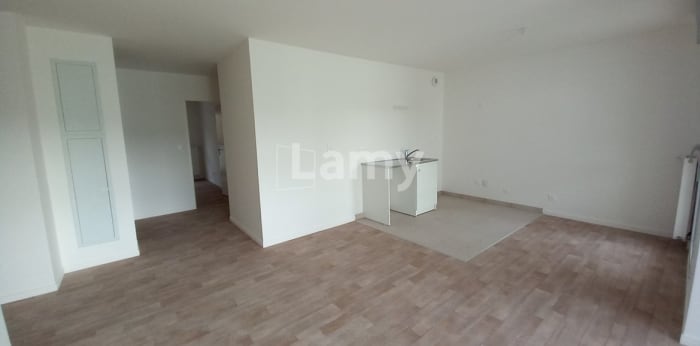 Image 2 sur 8 - Appartement  ·  Location · Deville Les Rouen (76250) · 3 pièces · 62m²