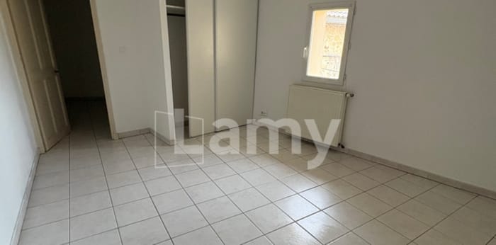 Image 8 sur 18 - Maison/villa  ·  Location · Piolenc (84420) · 5 pièces · 128m²