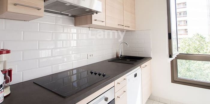 Image 6 sur 12 - Appartement  ·  Location · Paris (75011) · 3 pièces · 66m²