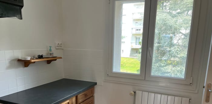 Image 5 sur 10 - Appartement  ·  Location · Lons Le Saunier (39000) · 4 pièces · 82m²