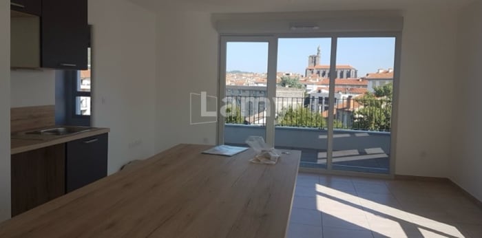Image 2 sur 6 - Appartement  ·  Location · Clermont Ferrand (63100) · 3 pièces · 67m²