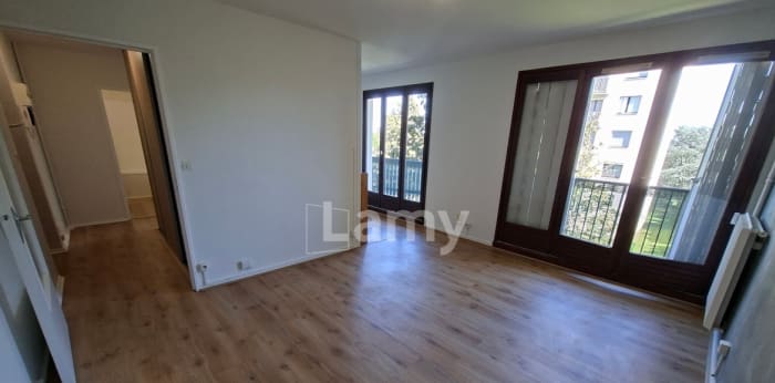 Image 1 sur 6 - Appartement  ·  Location · Decines Charpieu (69150) · 2 pièces · 42m²