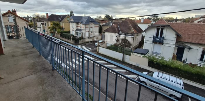 Image 15 sur 17 - Appartement  ·  Location · Auxerre (89000) · 4 pièces · 82m²