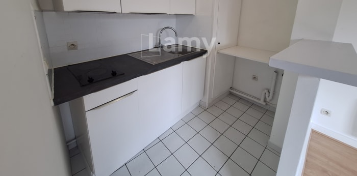 Image 3 sur 7 - Appartement  ·  Location · Lille (59000) · 2 pièces · 37m²