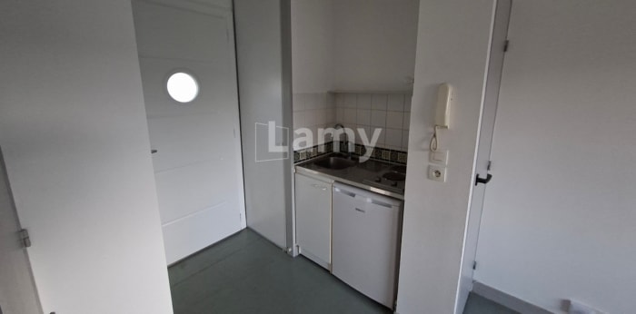 Image 3 sur 7 - Appartement  ·  Location · Clermont Ferrand (63000) · 1 pièce · 21m²