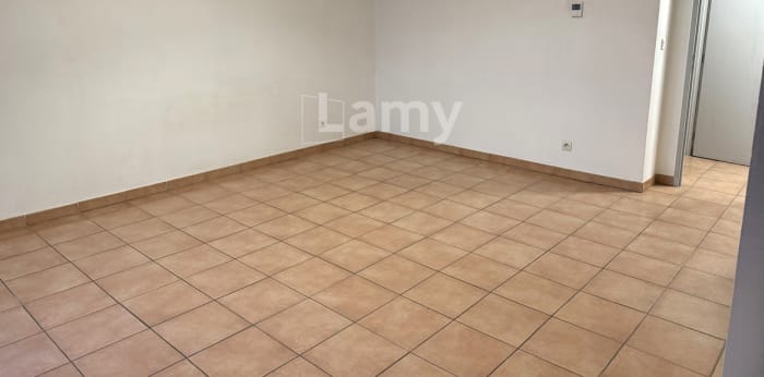 Image 7 sur 12 - Appartement  ·  Location · Salon De Provence (13300) · 2 pièces · 50m²