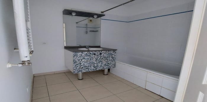 Image 5 sur 5 - Appartement  ·  Location · Roquebrune Sur Argens (83520) · 4 pièces · 79m²