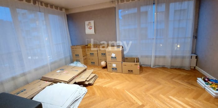 Image 2 sur 5 - Appartement  ·  Location · Lyon (69006) · 5 pièces · 124m²