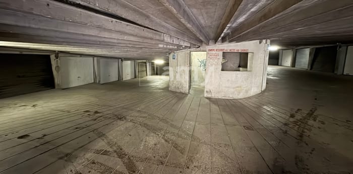 Image 4 sur 6 - Parking/box  ·  Location · Grenoble (38000) · 15m²