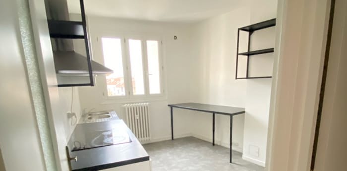 Image 2 sur 7 - Appartement  ·  Location · Lyon (69007) · 3 pièces · 78m²