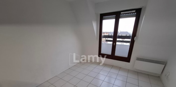 Image 8 sur 9 - Appartement  ·  Location · Villers Sur Mer (14640) · 2 pièces · 18m²