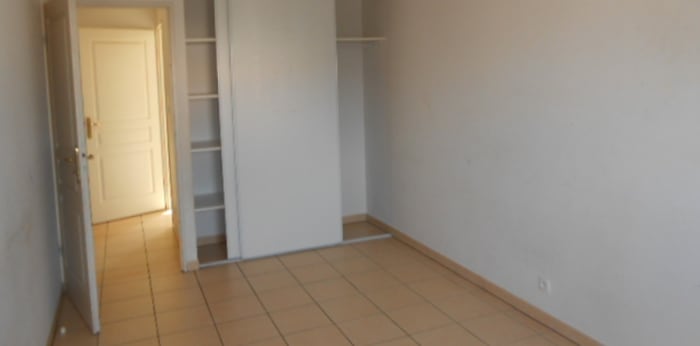 Image 4 sur 5 - Appartement  ·  Location · Toulouse (31100) · 4 pièces · 85m²