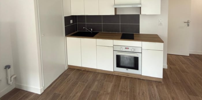 Image 2 sur 7 - Appartement  ·  Location · Poitiers (86000) · 2 pièces · 43m²