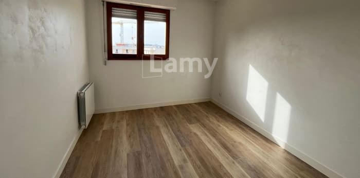 Image 5 sur 11 - Appartement  ·  Location · Marseille (13009) · 2 pièces · 41m²