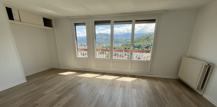 Image 2 sur 13 - Appartement  ·  Location · Echirolles (38130) · 4 pièces · 88m²