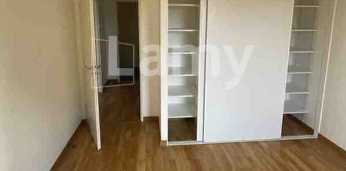 Image 4 sur 7 - Appartement  ·  Location · St Fons (69190) · 3 pièces · 77m²