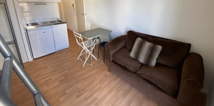 Image 5 sur 6 - Appartement  ·  Location · Villeurbanne (69100) · 1 pièce · 17m²