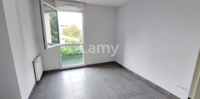 Image 2 sur 11 - Appartement  ·  Location · Eysines (33320) · 3 pièces · 65m²