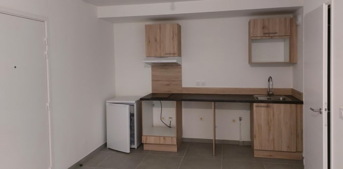 Image 2 sur 6 - Appartement  ·  Location · Antibes (06600) · 2 pièces · 43m²