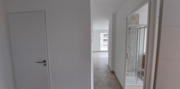 Image 13 sur 18 - Appartement  ·  Location · Nimes (30000) · 3 pièces · 63m²