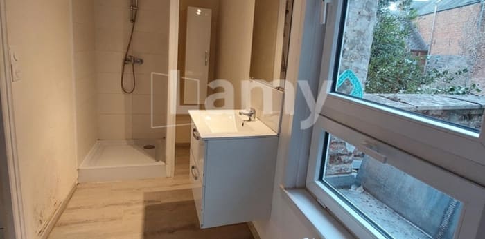 Image 11 sur 11 - Appartement  ·  Location · Le Quesnoy (59530) · 1 pièce · 30m²