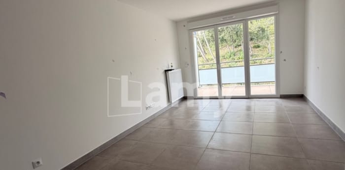 Image 1 sur 4 - Appartement  ·  Location · Les Angles (30133) · 2 pièces · 41m²