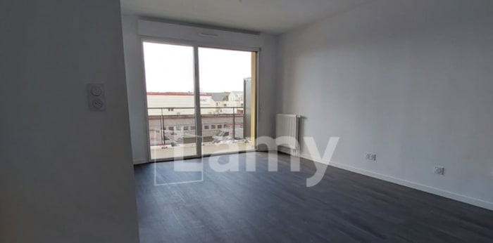 Image 1 sur 6 - Appartement  ·  Location · Tours (37100) · 2 pièces · 37m²