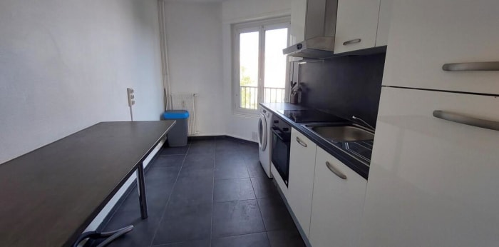Image 4 sur 8 - Appartement  ·  Location · Reims (51100) · 3 pièces · 61m²