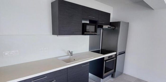 Image 4 sur 10 - Appartement  ·  Location · Bordeaux (33100) · 3 pièces · 65m²