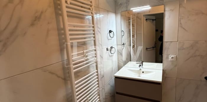 Image 6 sur 7 - Appartement  ·  Location · Cergy (95000) · 2 pièces · 48m²