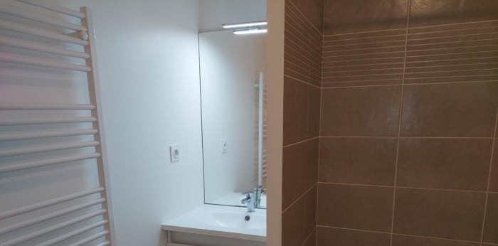 Image 10 sur 12 - Appartement  ·  Location · Dijon (21000) · 2 pièces · 43m²