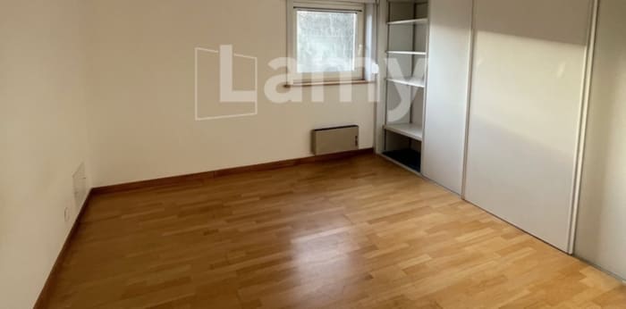 Image 9 sur 15 - Appartement  ·  Location · Tourcoing (59200) · 4 pièces · 137m²