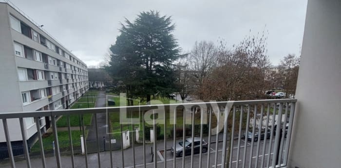 Image 4 sur 7 - Appartement  ·  Location · Trappes (78190) · 3 pièces · 75m²