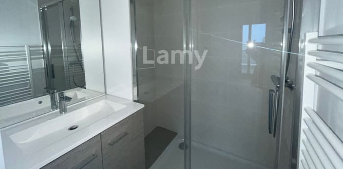 Image 19 sur 21 - Appartement  ·  Location · Chenove (21300) · 5 pièces · 106m²