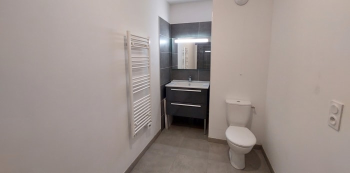 Image 10 sur 15 - Appartement  ·  Location · Nimes (30000) · 1 pièce · 28m²