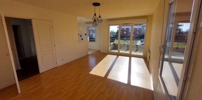 Image 1 sur 6 - Appartement  ·  Location · Libourne (33500) · 2 pièces · 50m²