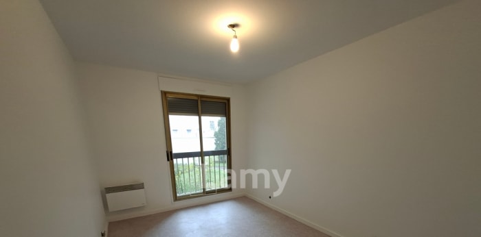 Image 3 sur 5 - Appartement  ·  Location · Lyon (69007) · 3 pièces · 80m²